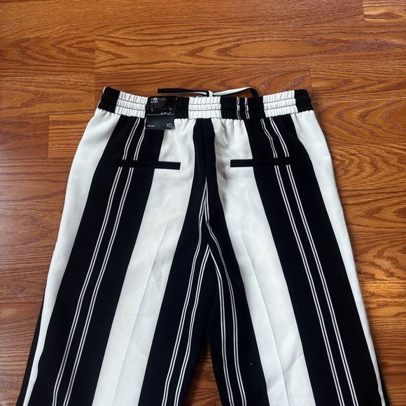 INC International Concepts Black White Stripe Elastic Waist Wide Leg Pants Sz XS - Picture 6 of 8
